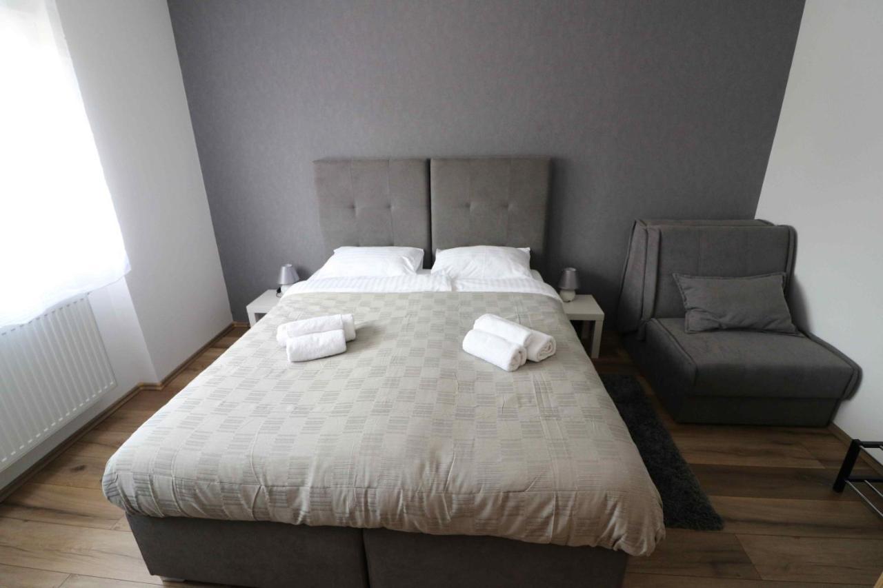 Forum Apartmani I Sobe Donji Miholjac Dış mekan fotoğraf